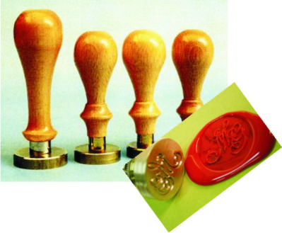 [150044] SIGILLO CERALACCA OTTONE con Manico Legno D.20 mm (incisione 2 lettere)